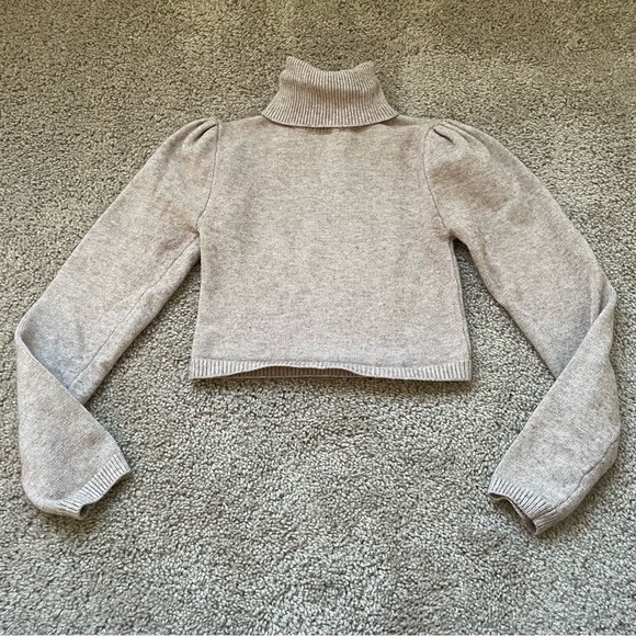 Forever 21 turtleneck cropped sweater large - Picture 5 of 5